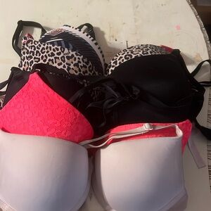 GUC. 32 C PiNK bras